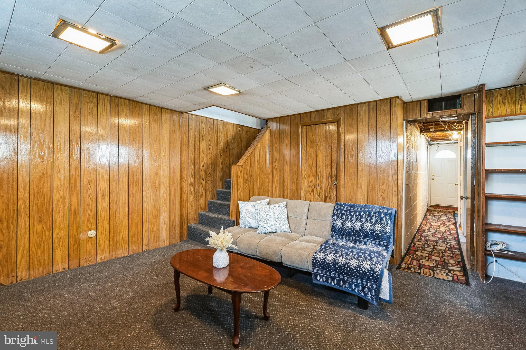 PHILADELPHIA (NORTHEAST) - Residential