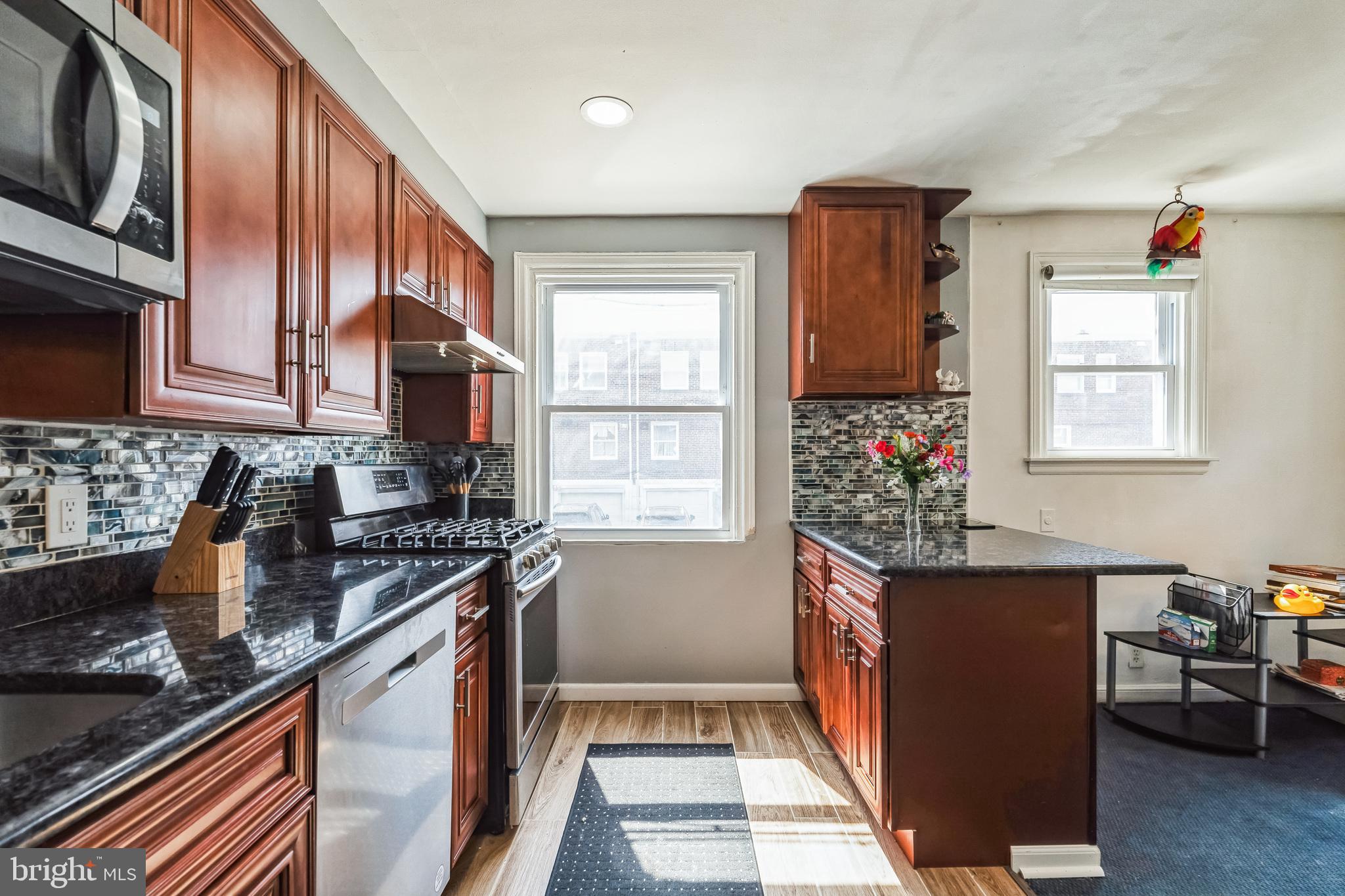 PHILADELPHIA (NORTHEAST) - Residential