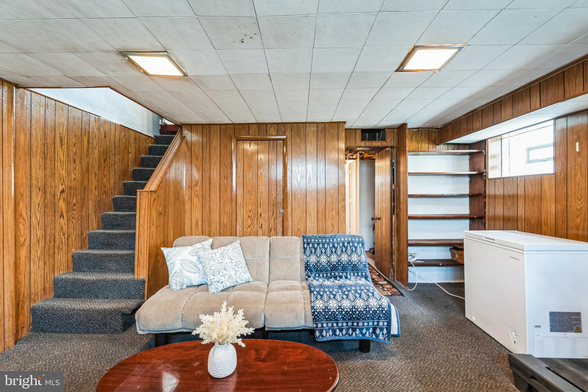 PHILADELPHIA (NORTHEAST) - Residential