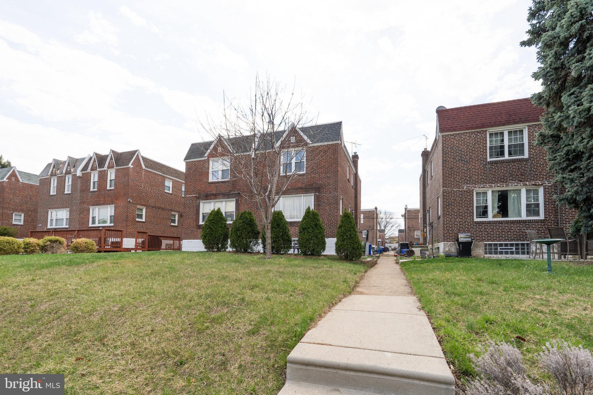 PHILADELPHIA (NORTHEAST) - Residential