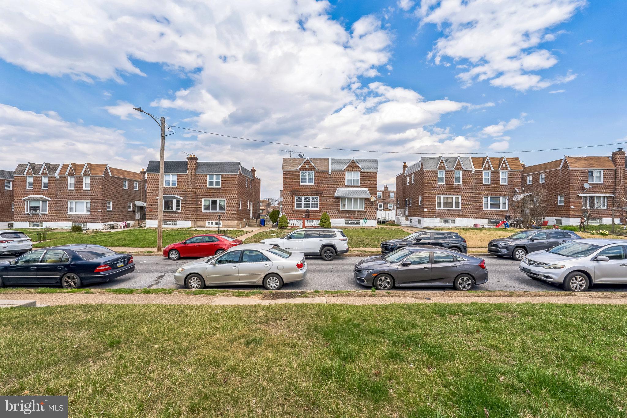 PHILADELPHIA (NORTHEAST) - Residential