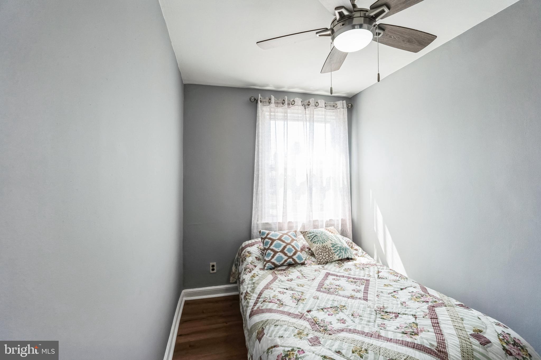 PHILADELPHIA (NORTHEAST) - Residential