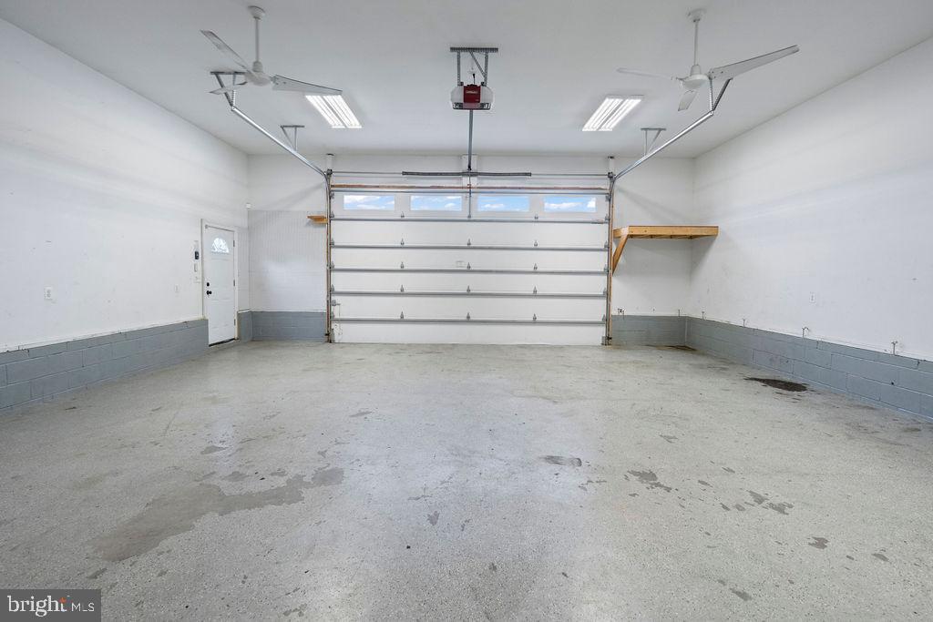 CORNS MANOR - Residential