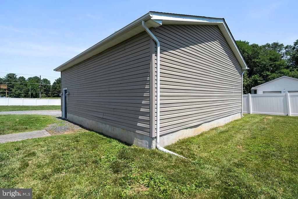 CORNS MANOR - Residential