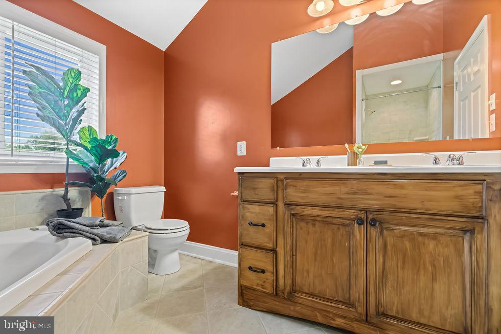 CORNS MANOR - Residential