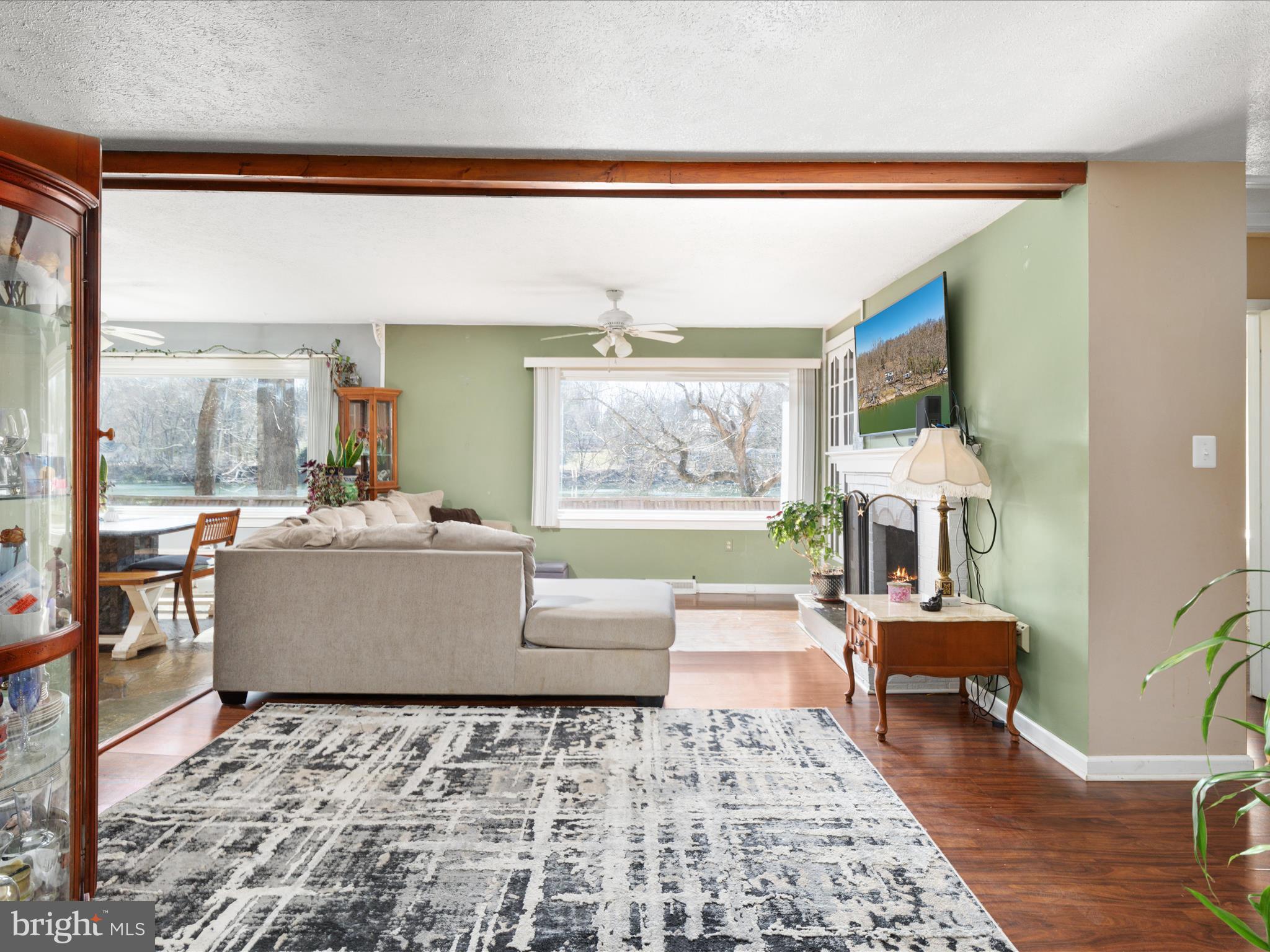 HARRY HOSKINS - Residential