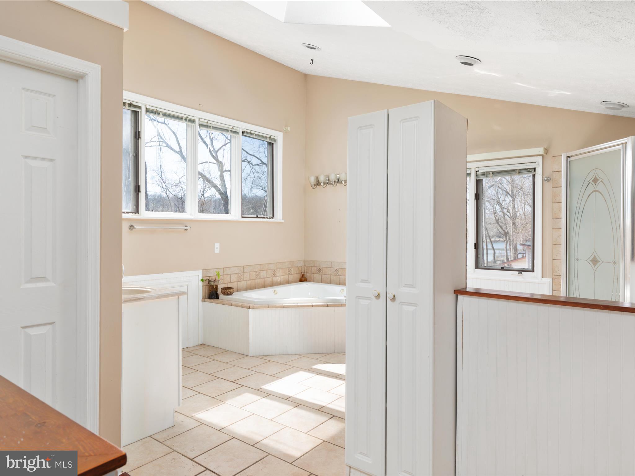 HARRY HOSKINS - Residential