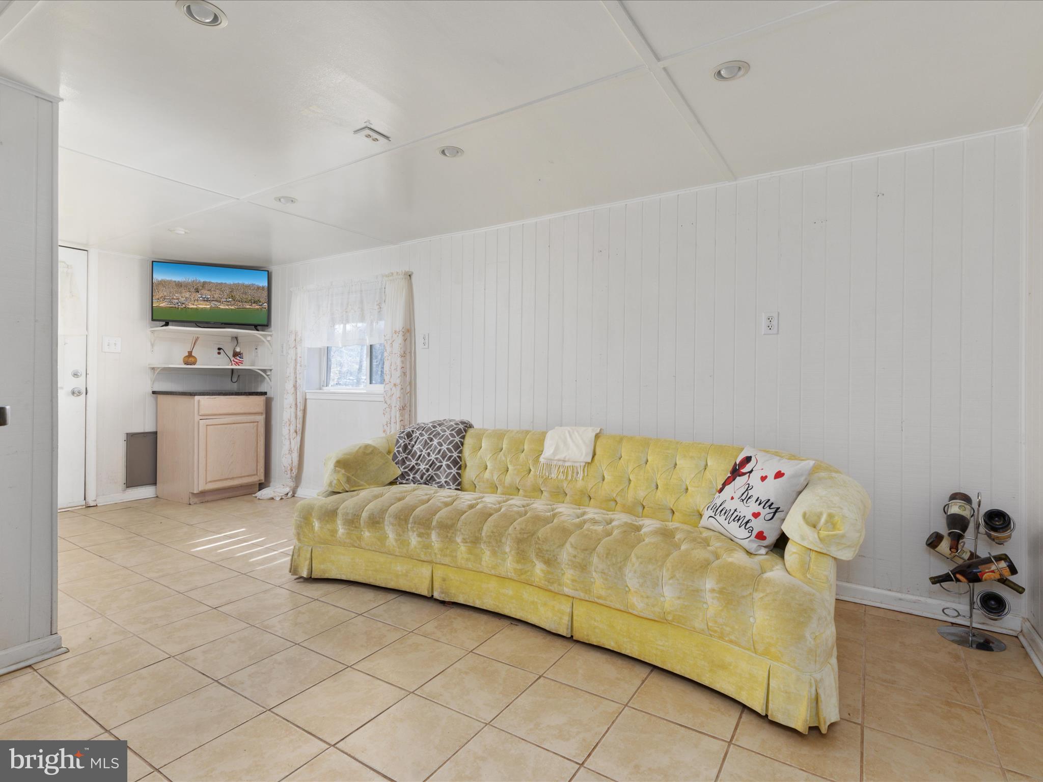 HARRY HOSKINS - Residential