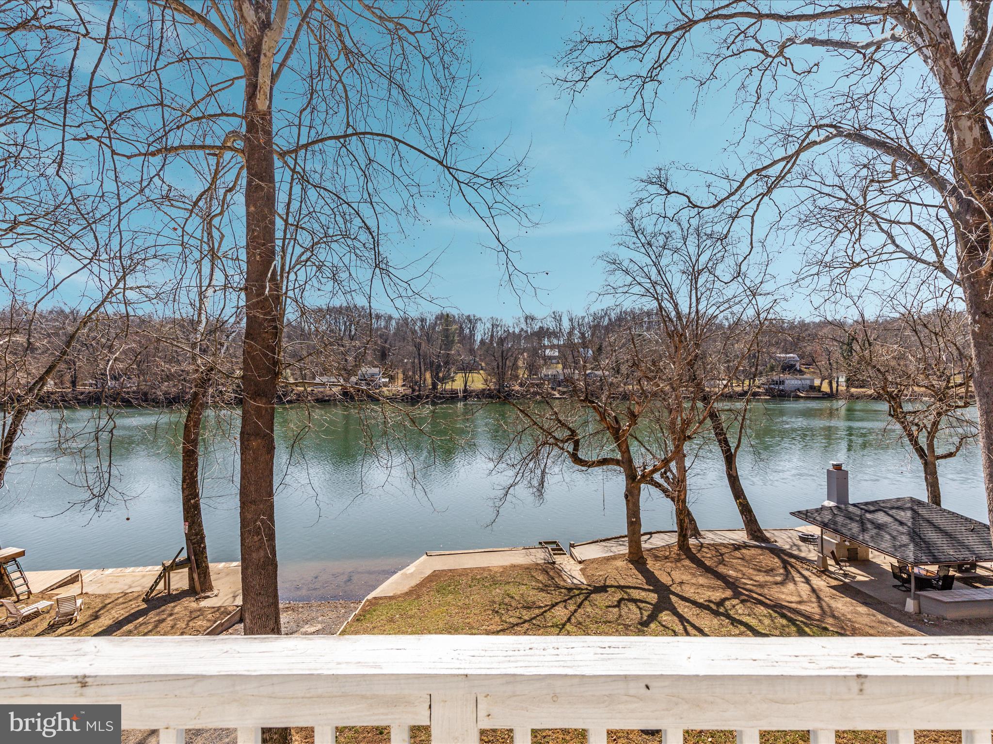 HARRY HOSKINS - Residential