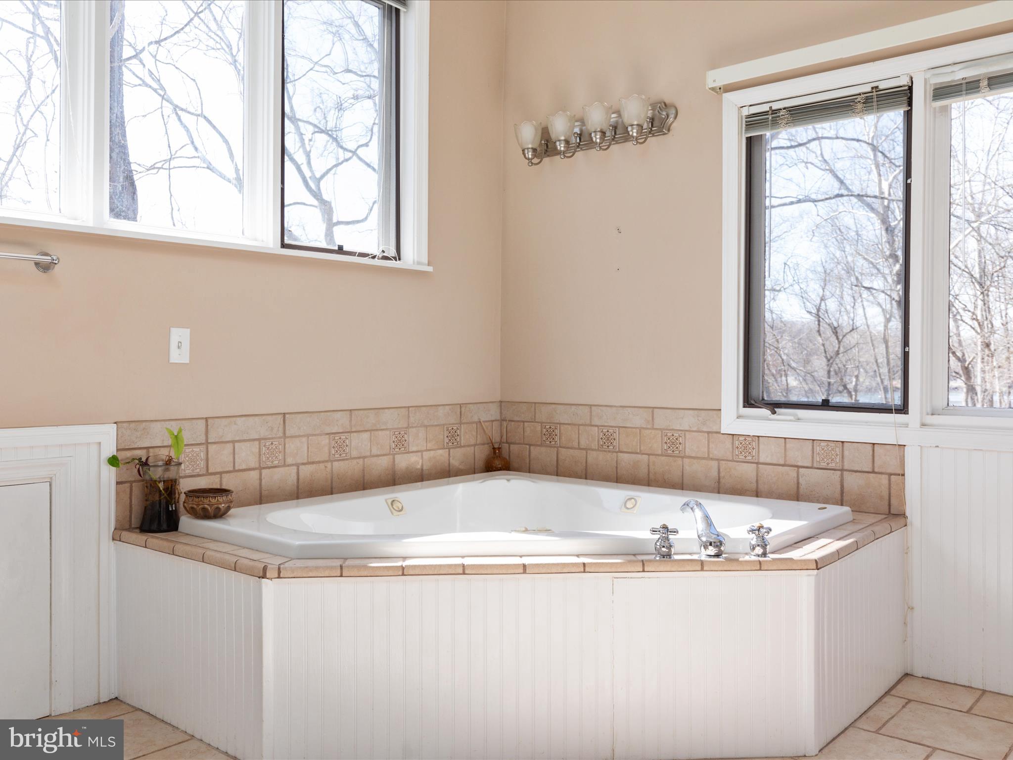 HARRY HOSKINS - Residential