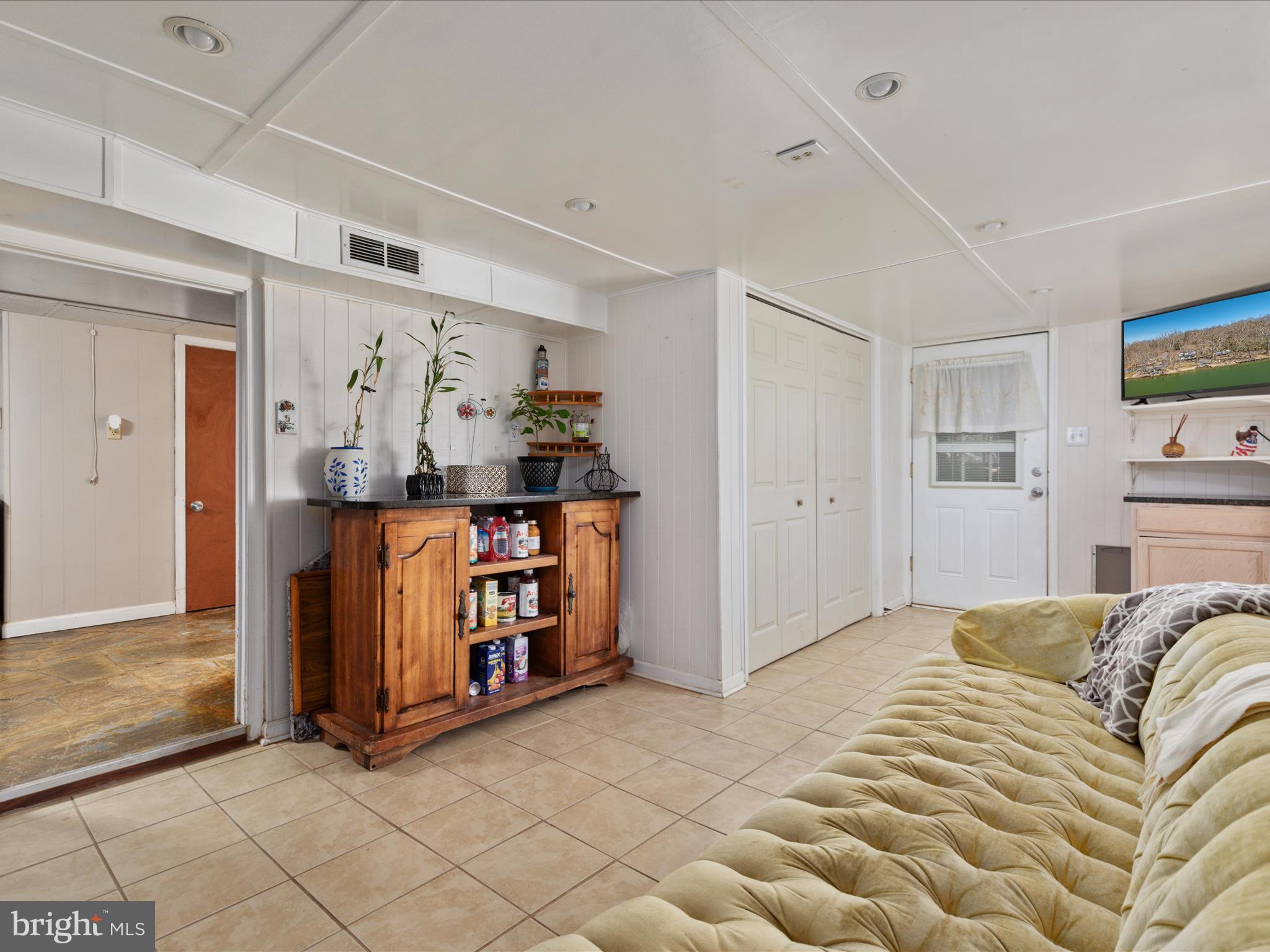 HARRY HOSKINS - Residential