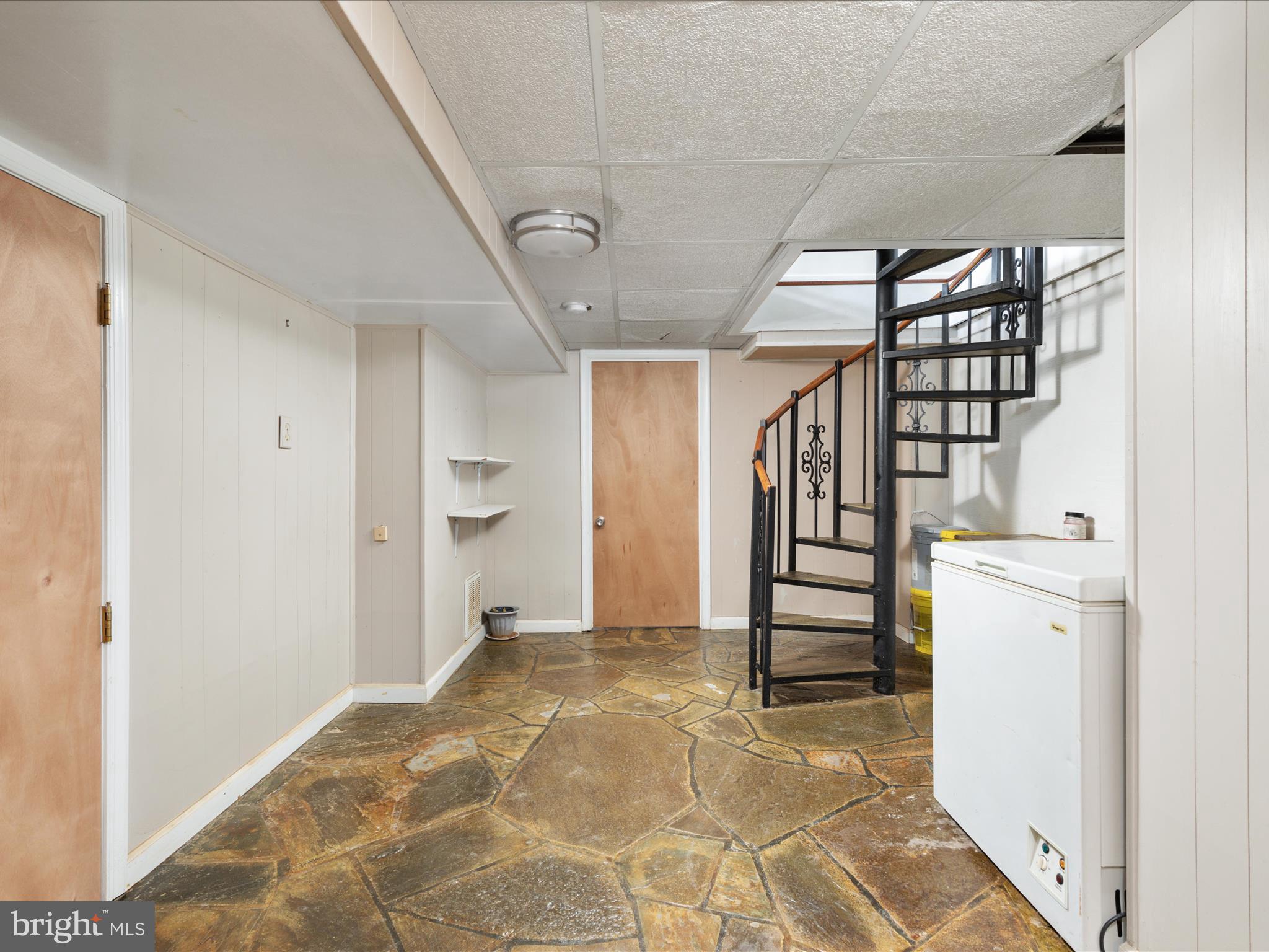 HARRY HOSKINS - Residential