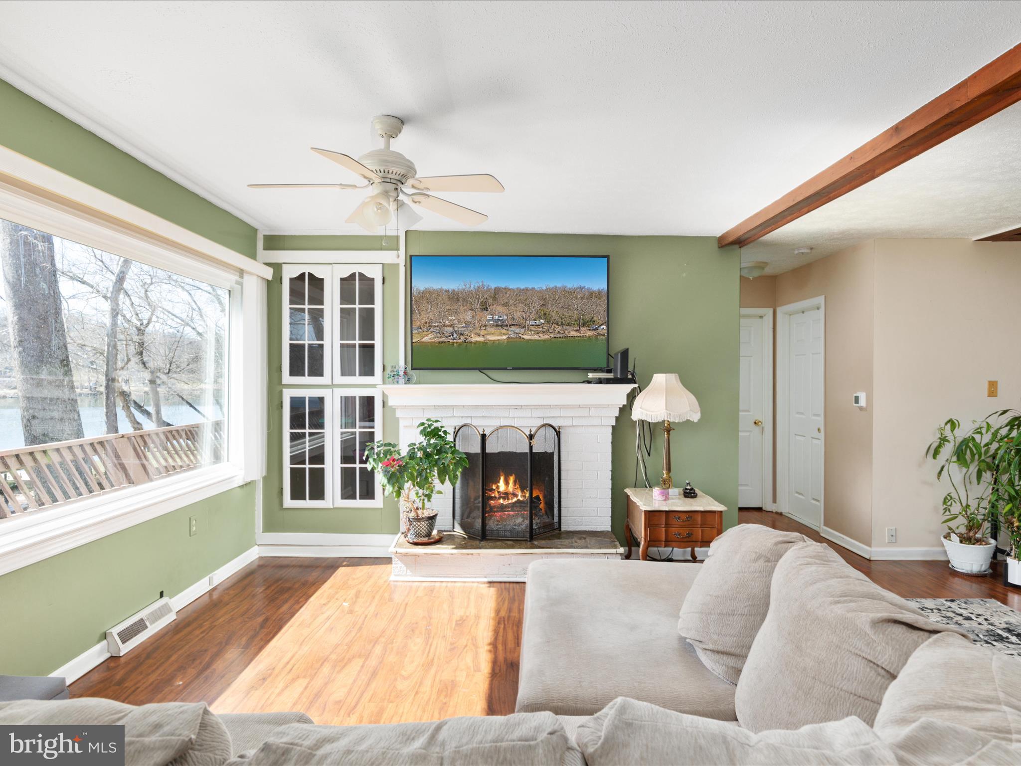 HARRY HOSKINS - Residential