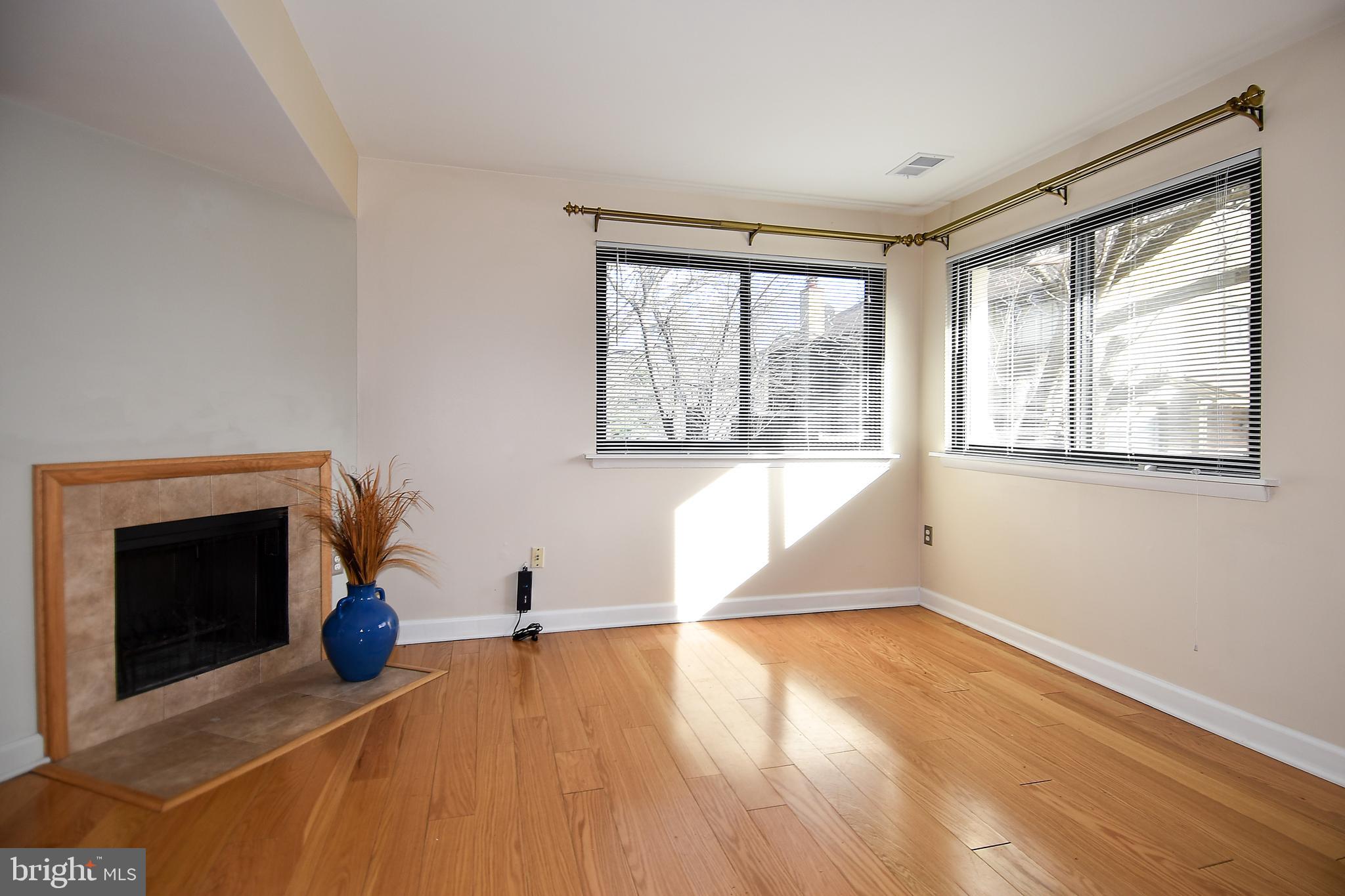 BURKE CENTRE - Residential