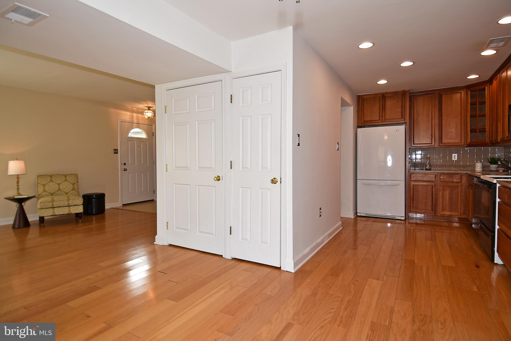 BURKE CENTRE - Residential