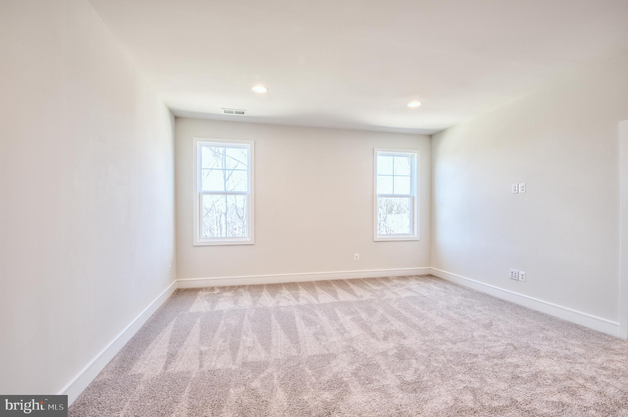 LAKE FREDERICK - Residential Lease