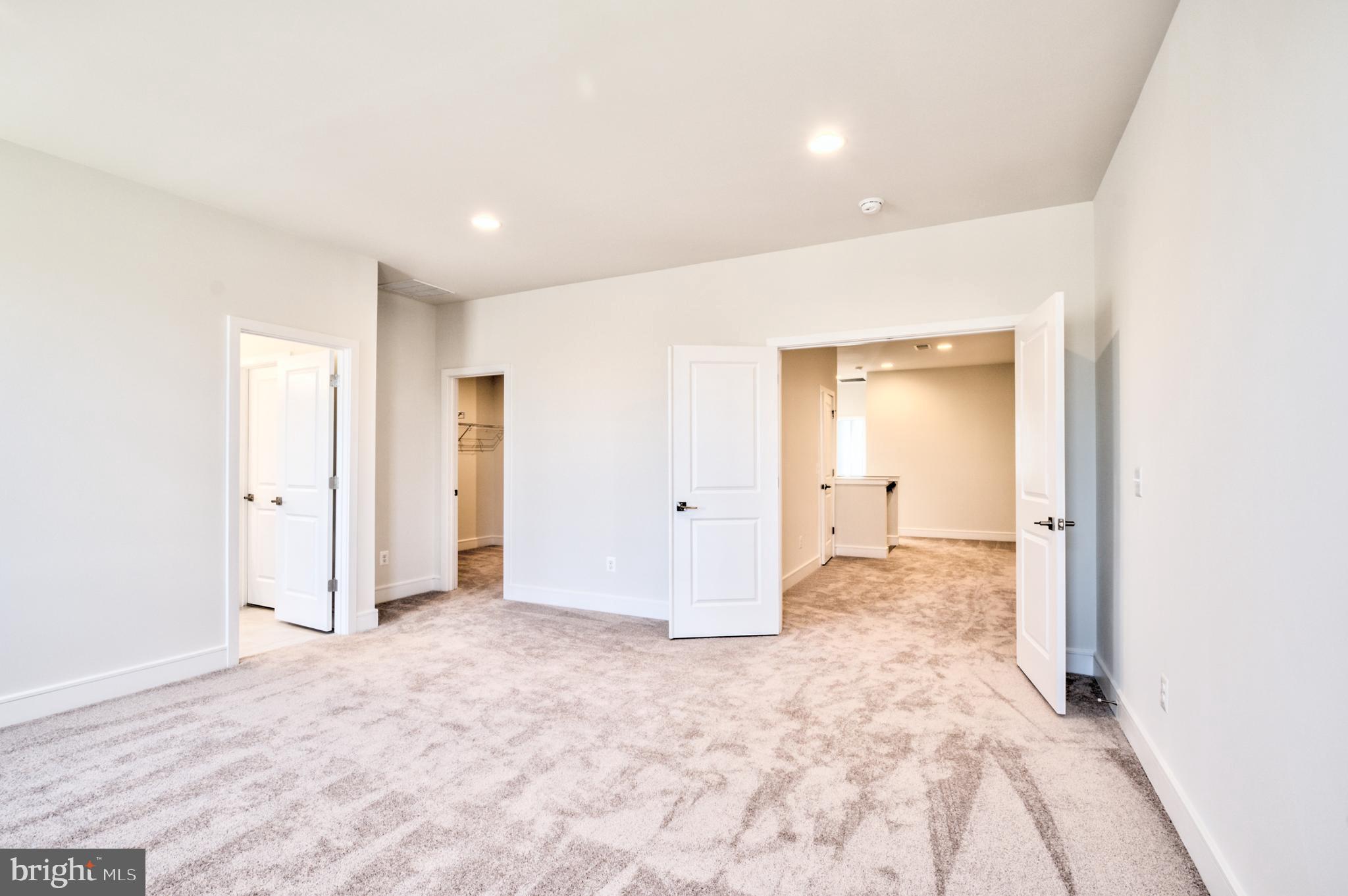 LAKE FREDERICK - Residential Lease