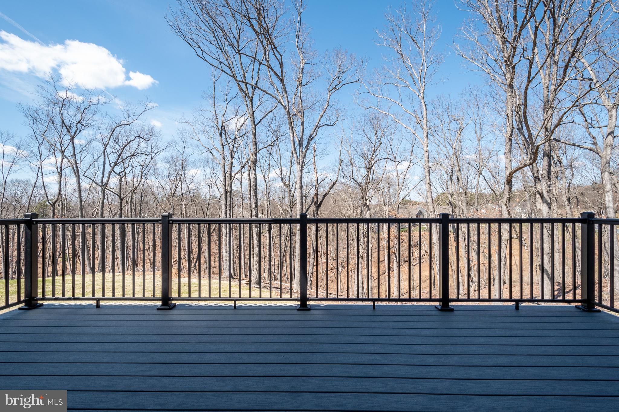 LAKE FREDERICK - Residential Lease