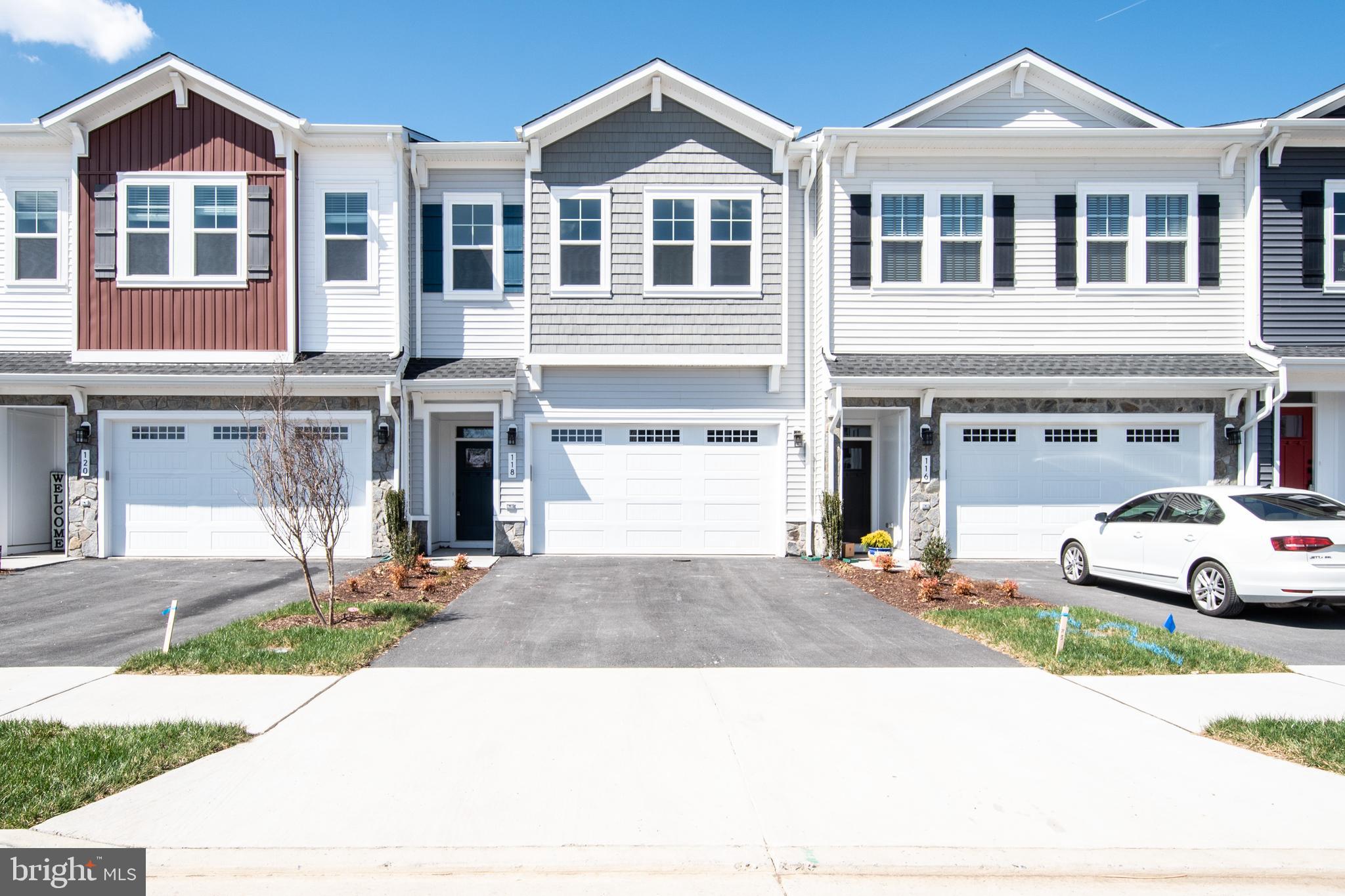 LAKE FREDERICK - Residential Lease