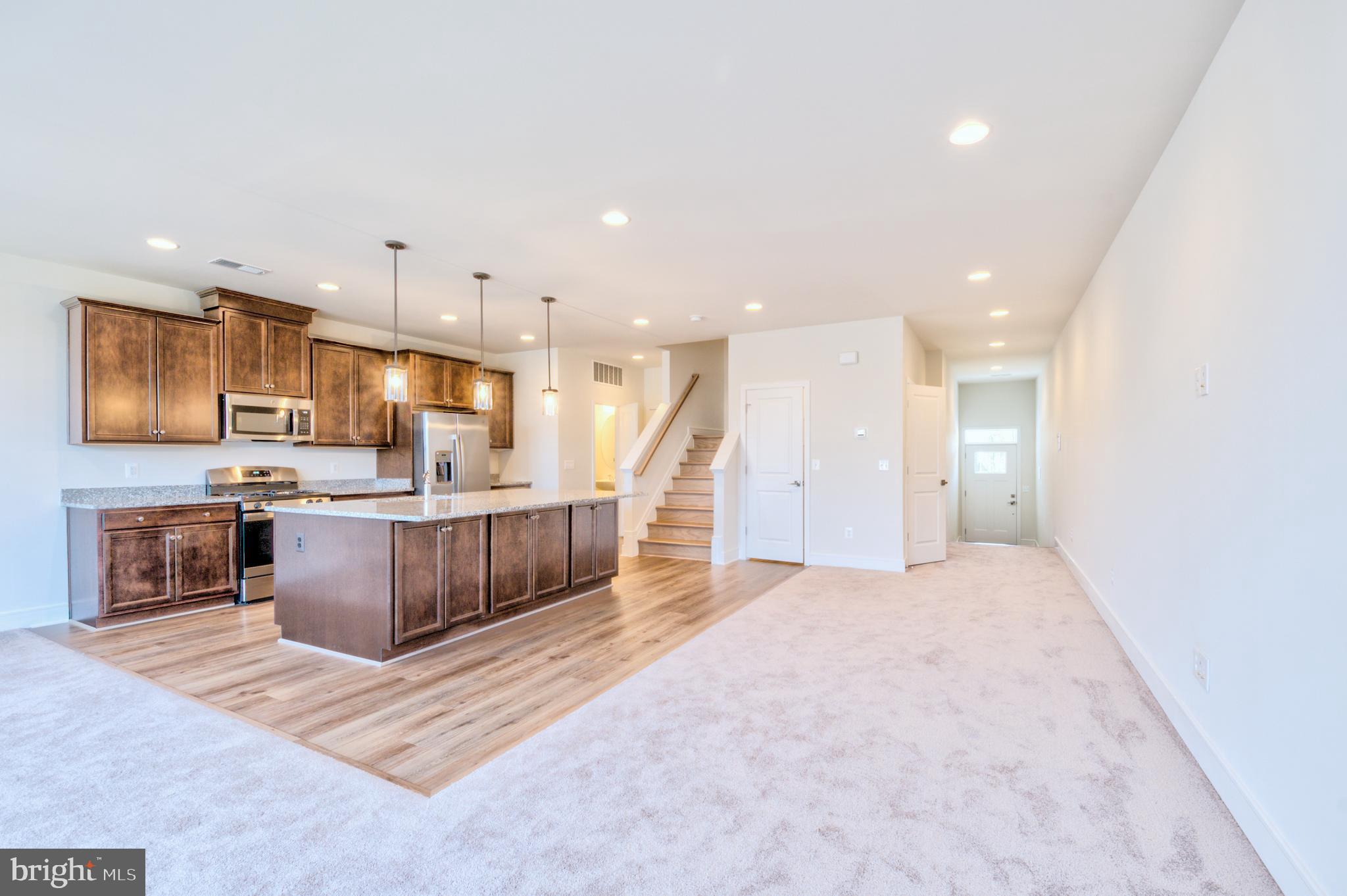 LAKE FREDERICK - Residential Lease