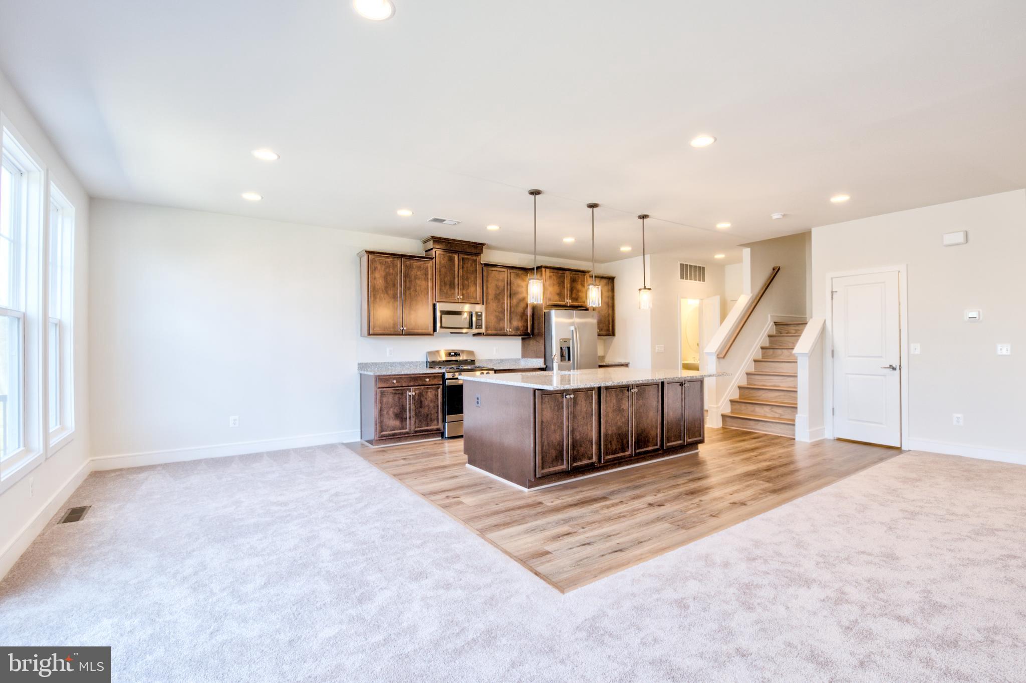 LAKE FREDERICK - Residential Lease