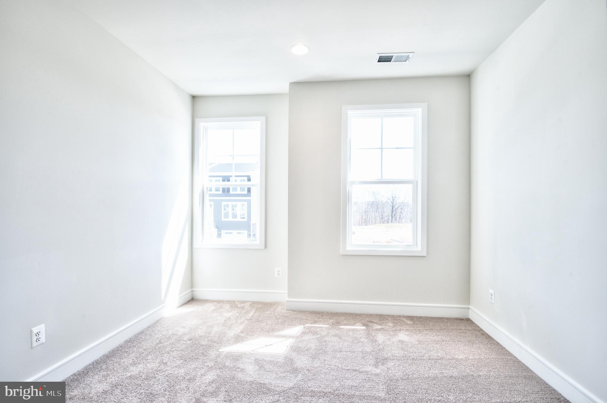 LAKE FREDERICK - Residential Lease