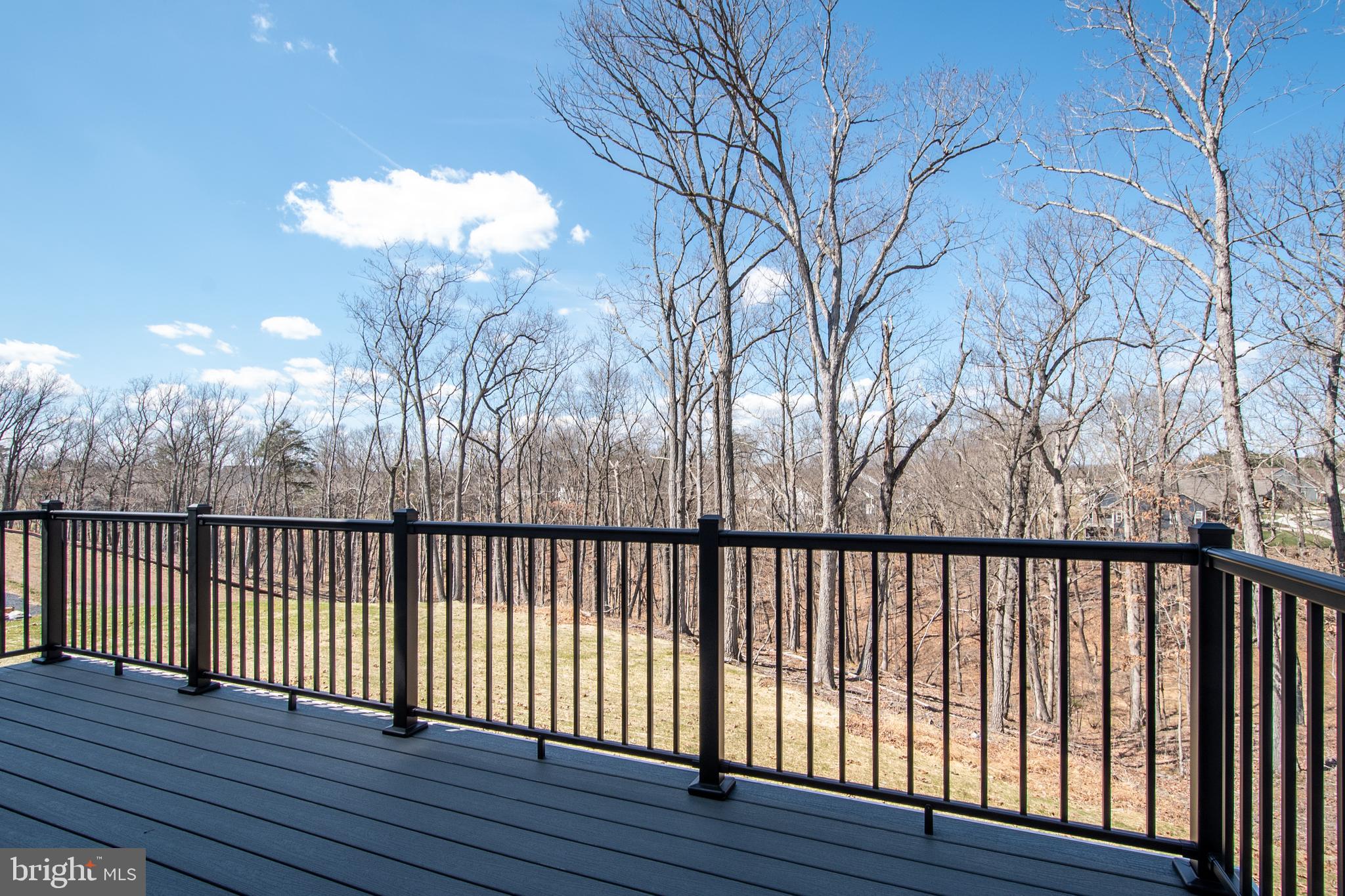 LAKE FREDERICK - Residential Lease