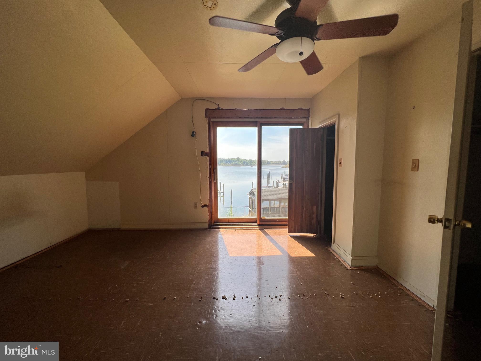 BEAR CREEK - Residential