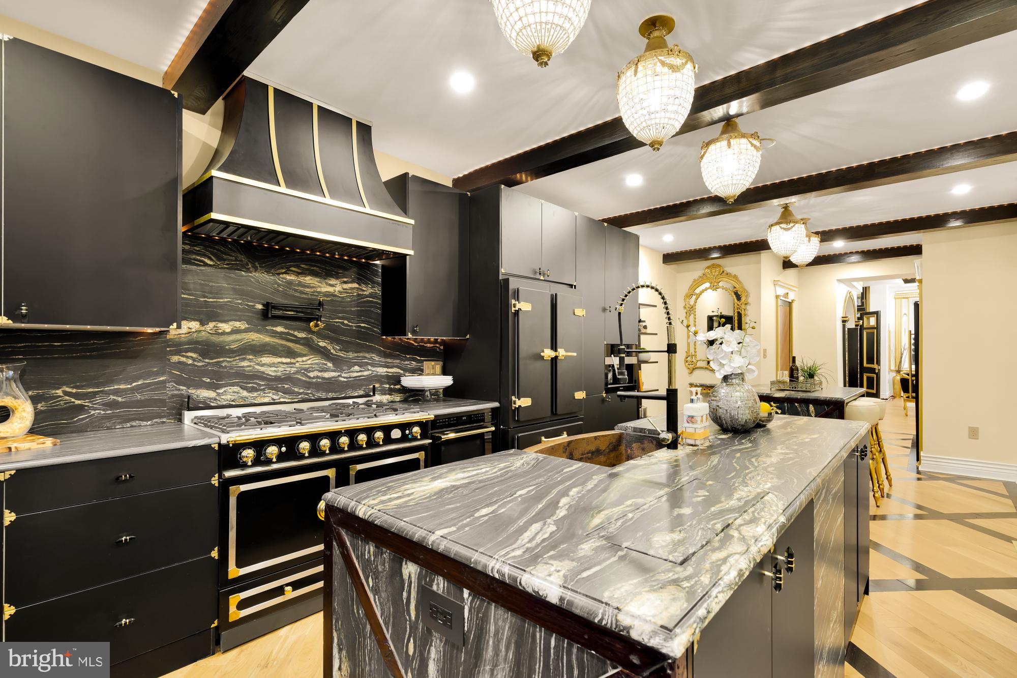 HISTORIC OLD TOWN - Residential