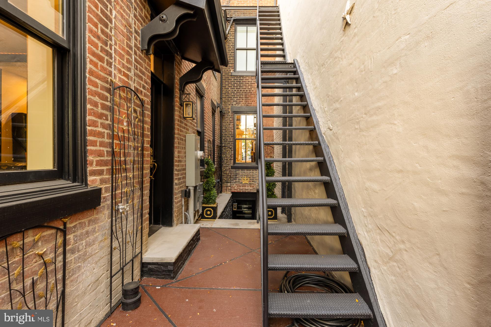 HISTORIC OLD TOWN - Residential