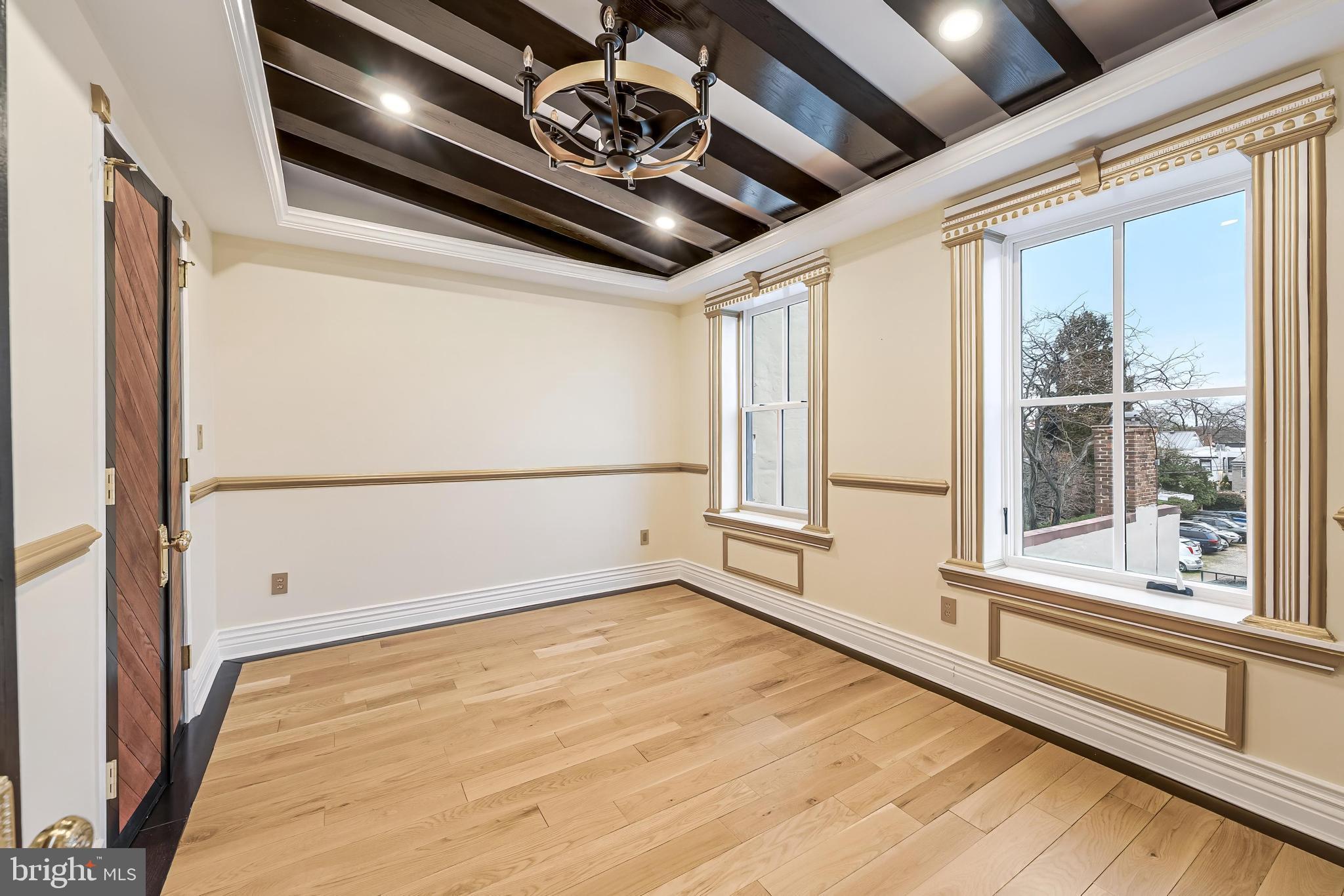 HISTORIC OLD TOWN - Residential