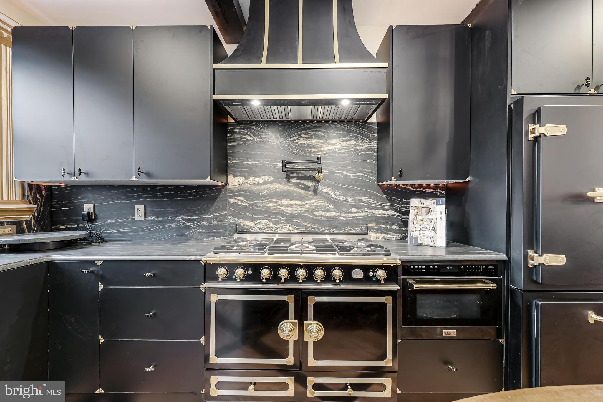 HISTORIC OLD TOWN - Residential