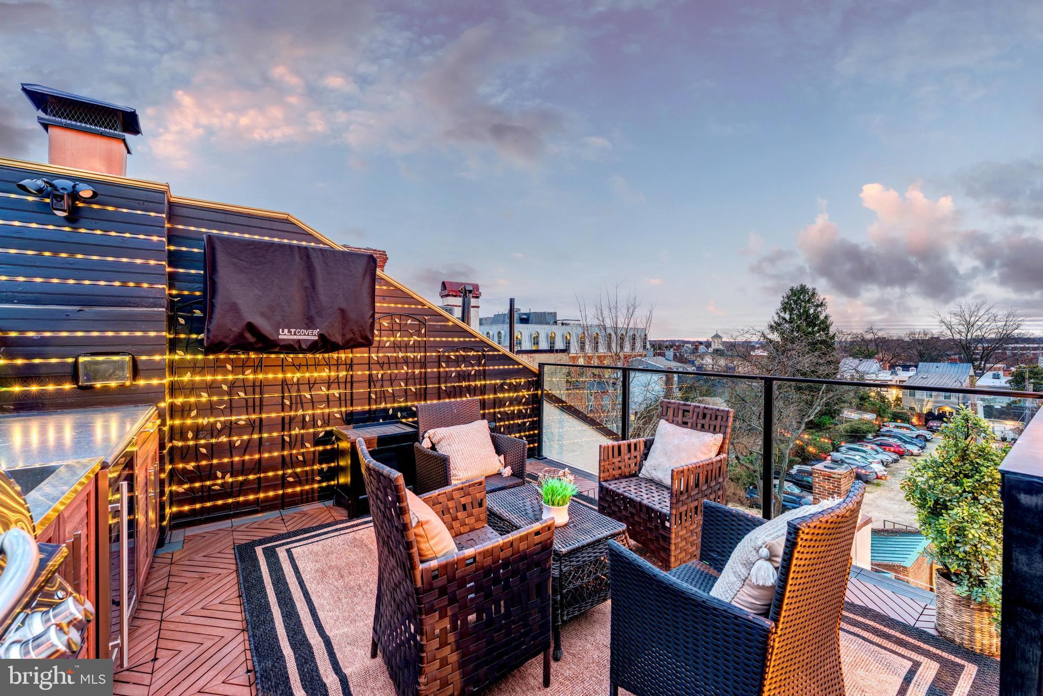 HISTORIC OLD TOWN - Residential