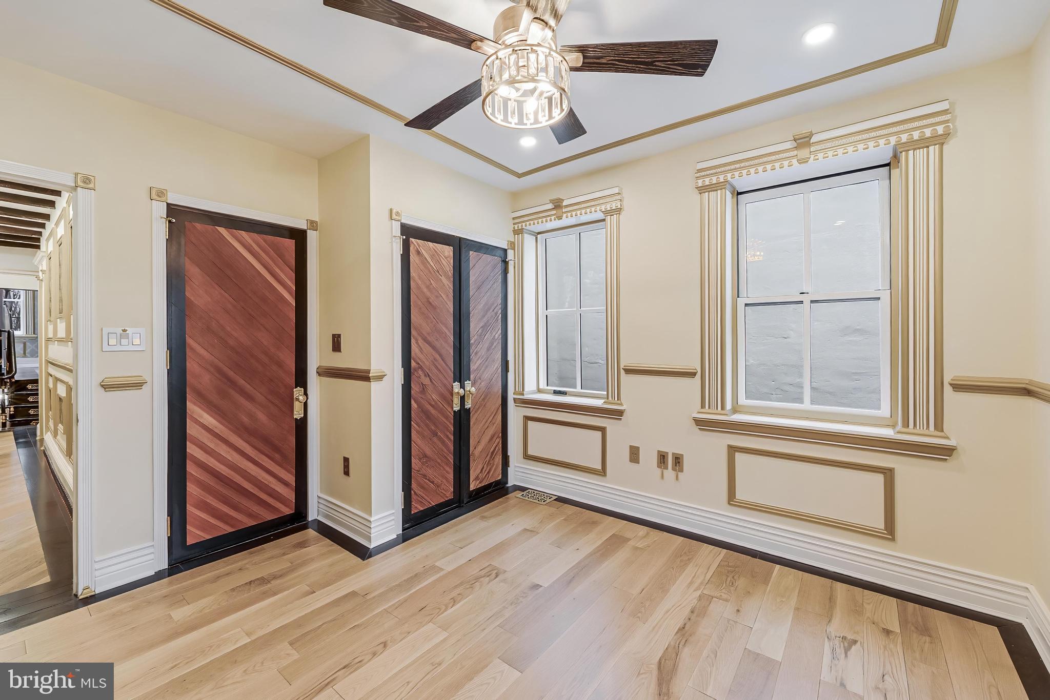 HISTORIC OLD TOWN - Residential