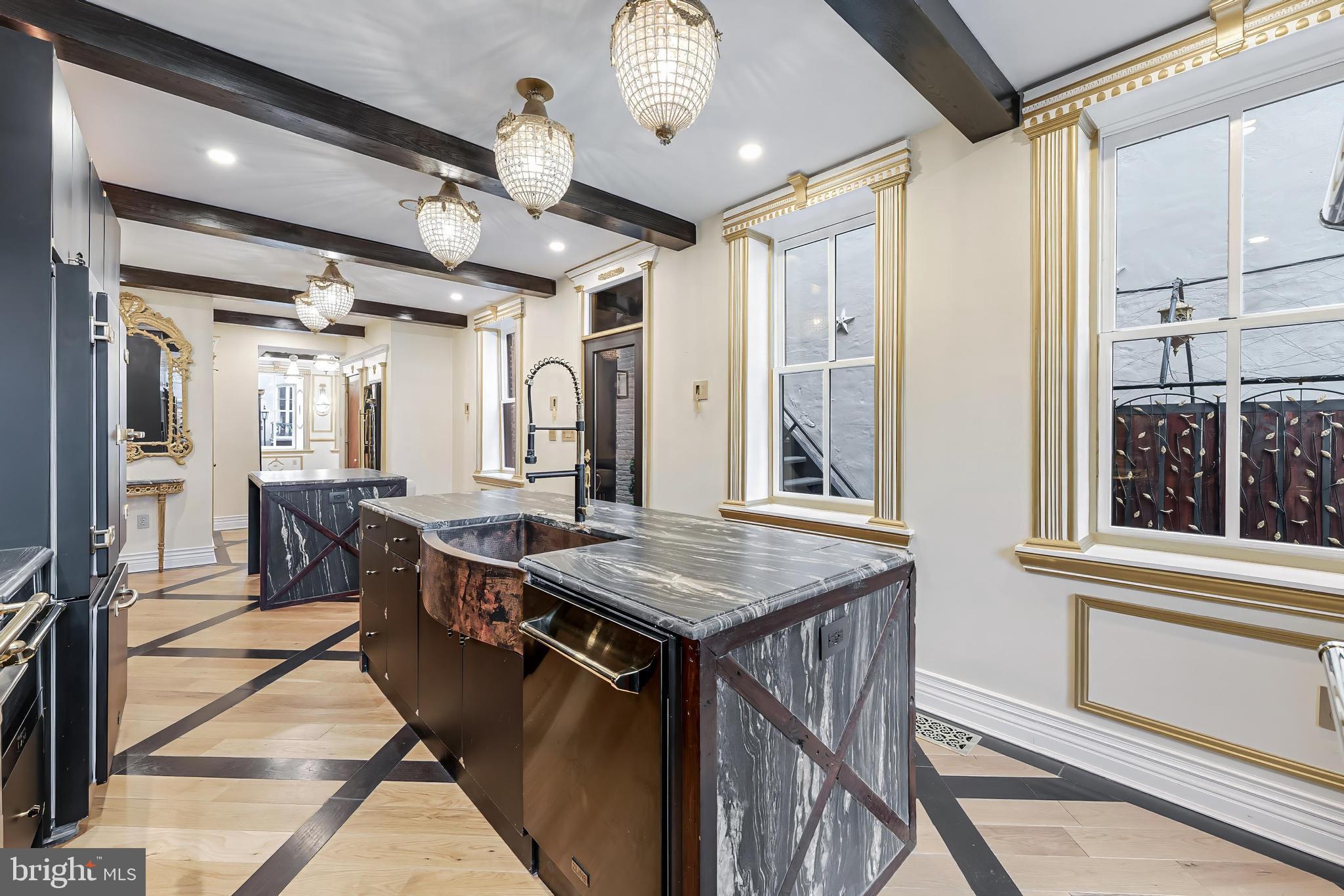 HISTORIC OLD TOWN - Residential