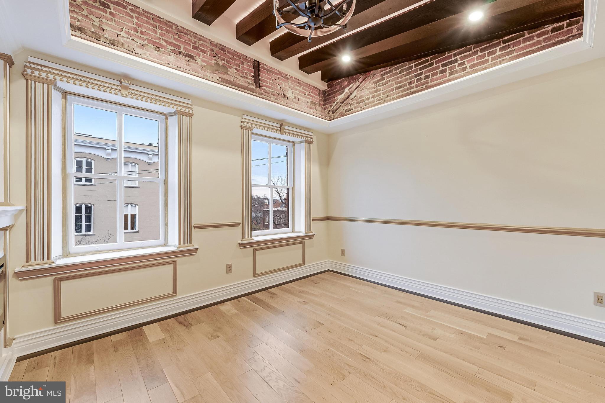 HISTORIC OLD TOWN - Residential