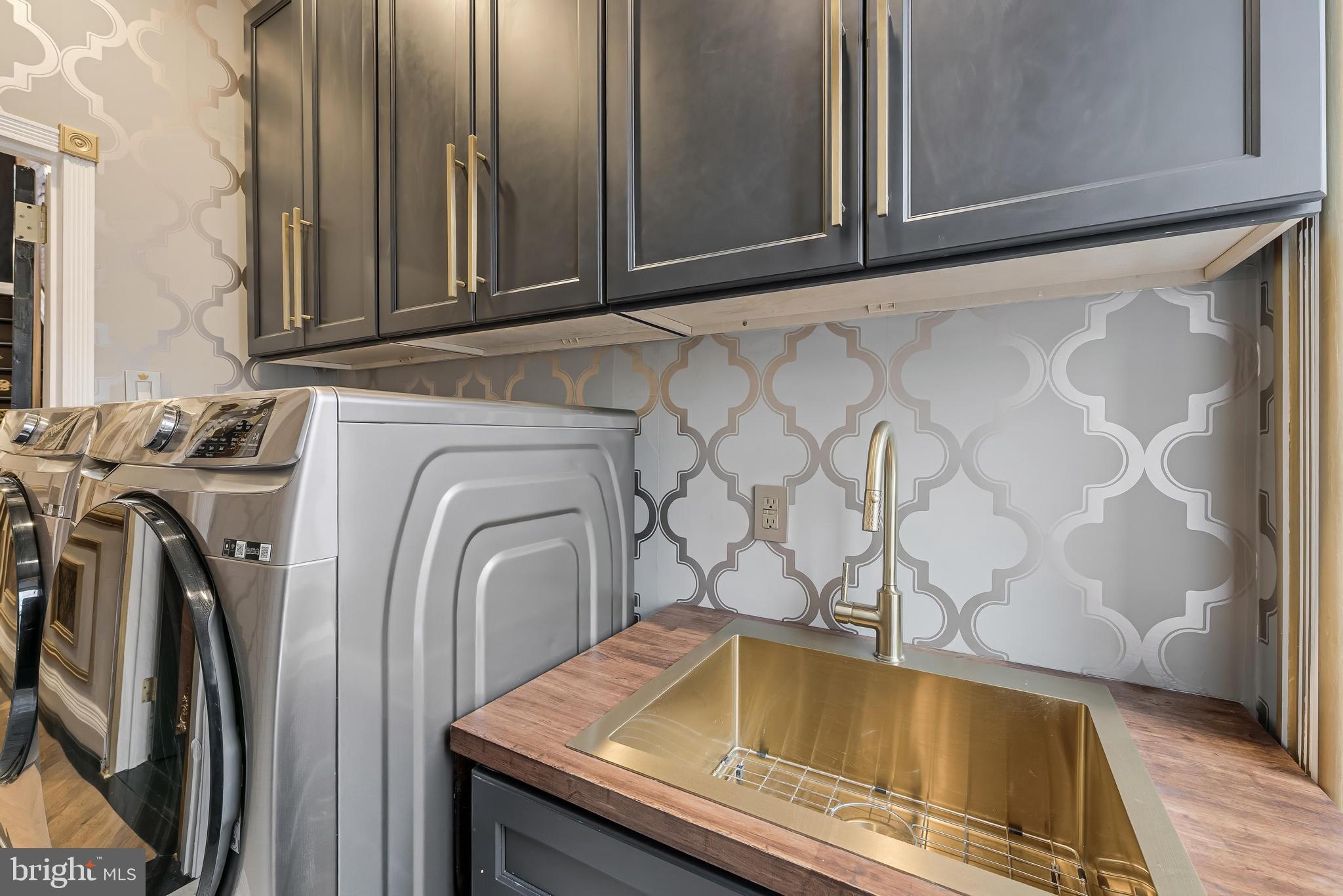 HISTORIC OLD TOWN - Residential