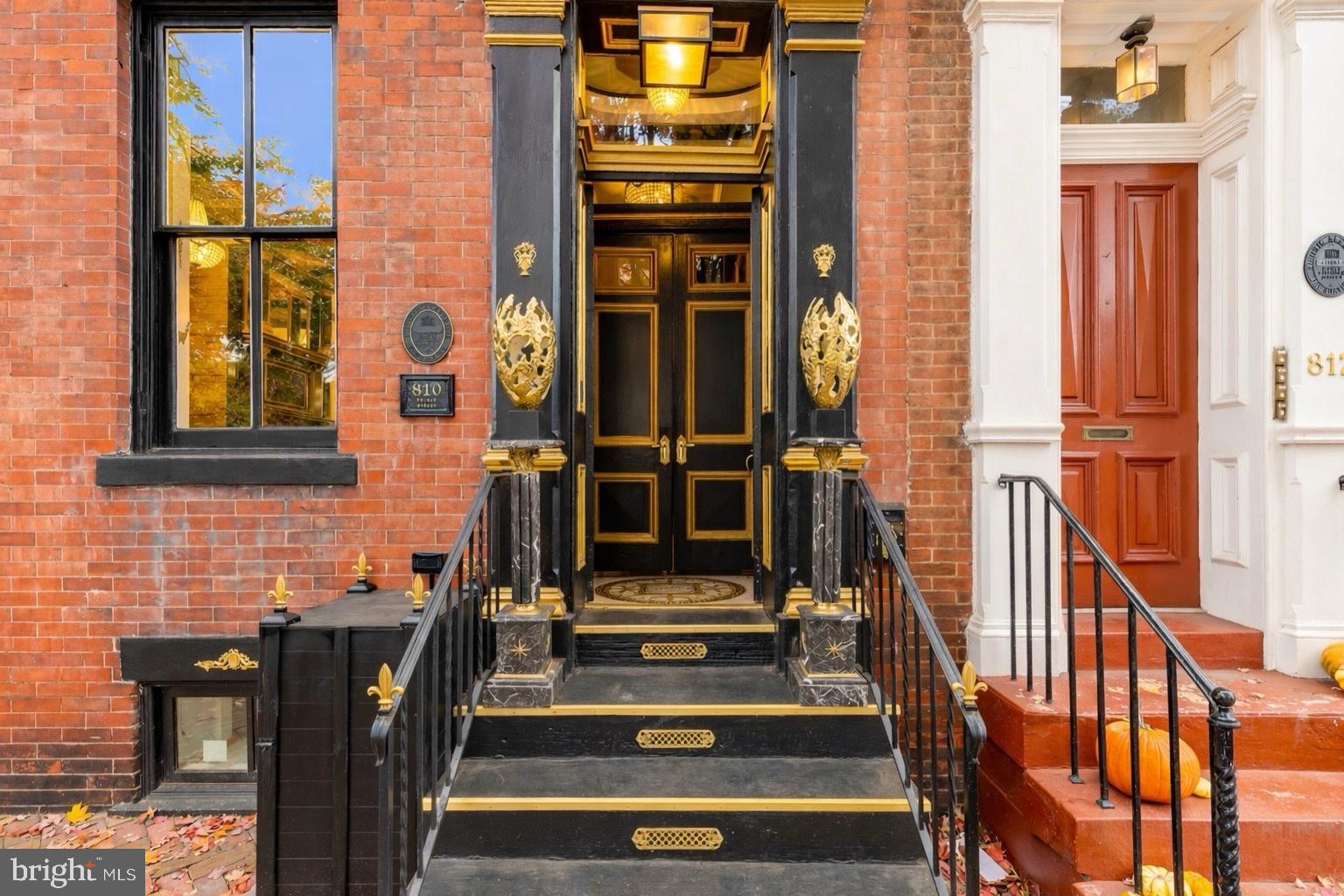 HISTORIC OLD TOWN - Residential