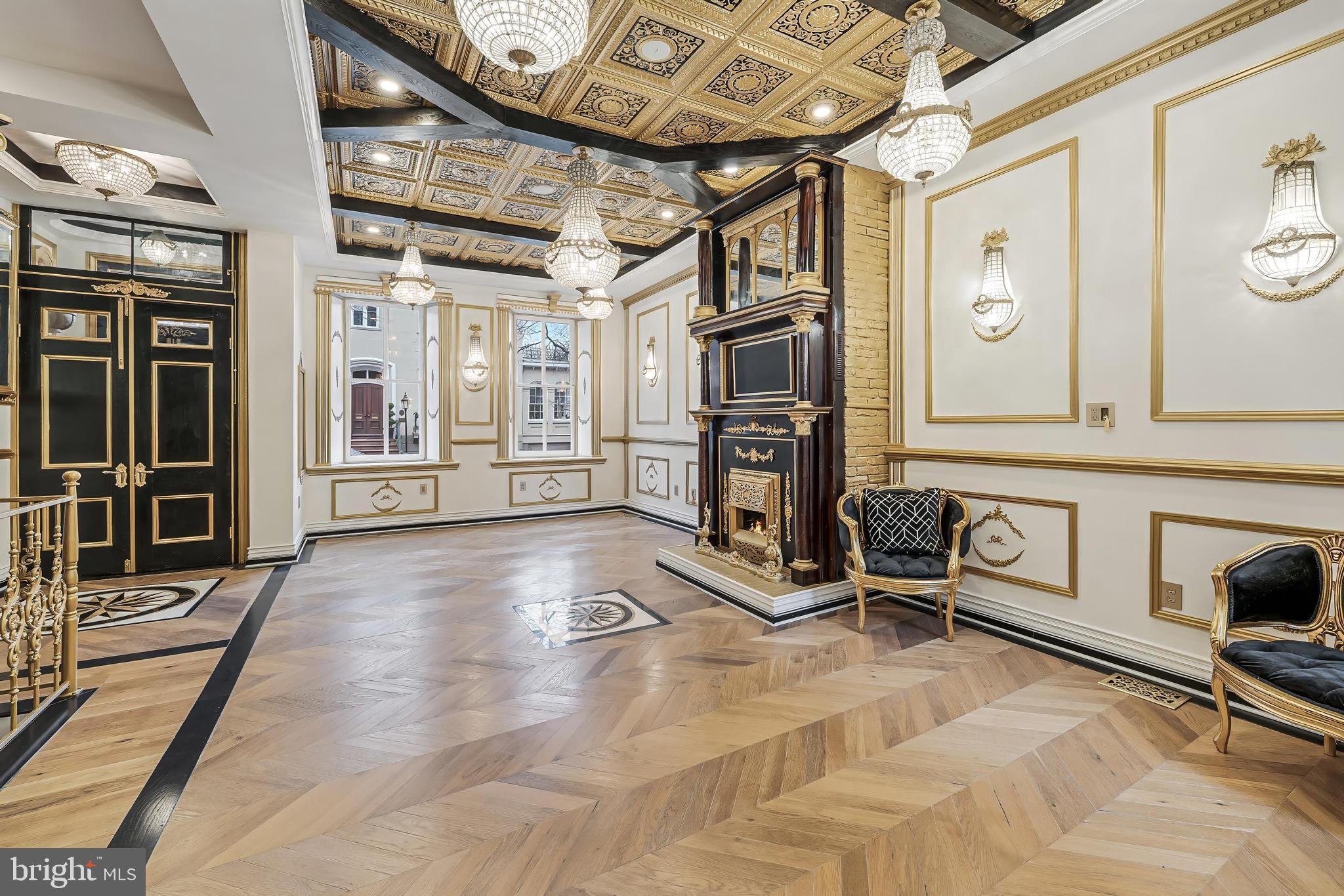 HISTORIC OLD TOWN - Residential