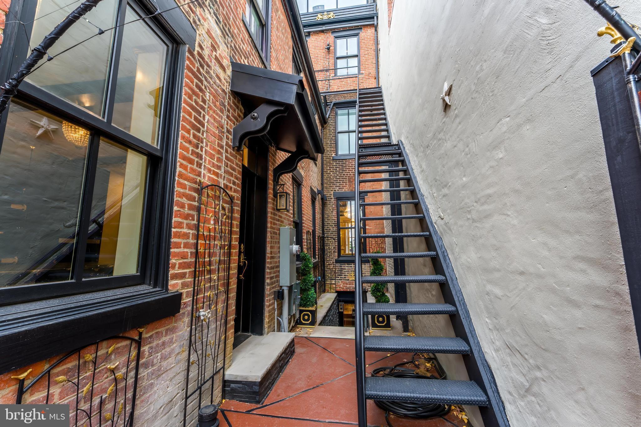 HISTORIC OLD TOWN - Residential