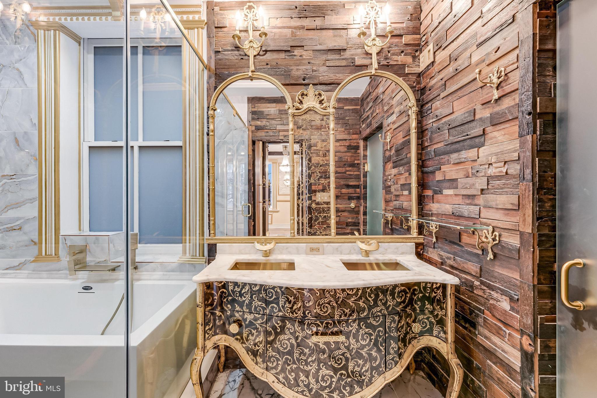 HISTORIC OLD TOWN - Residential