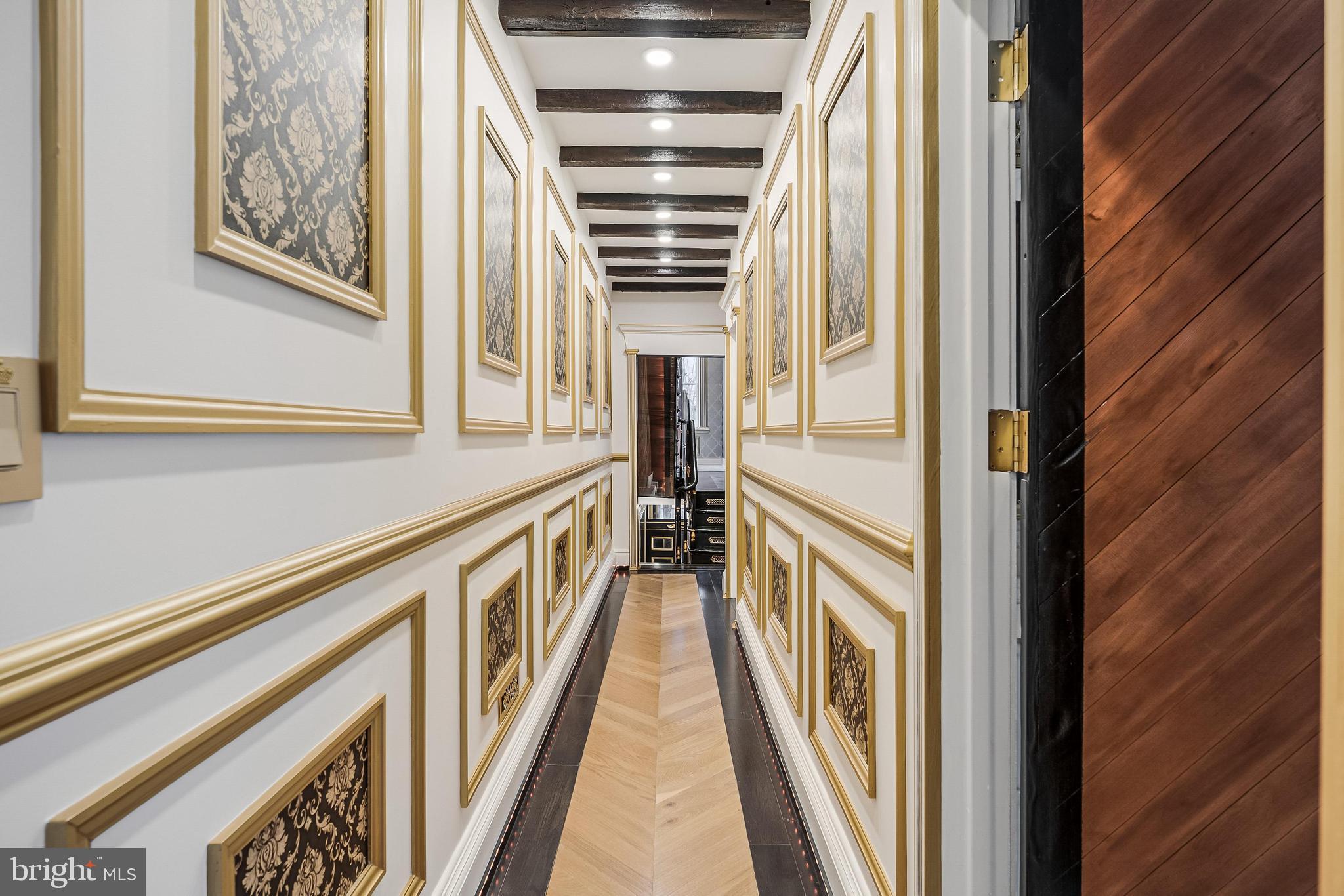 HISTORIC OLD TOWN - Residential