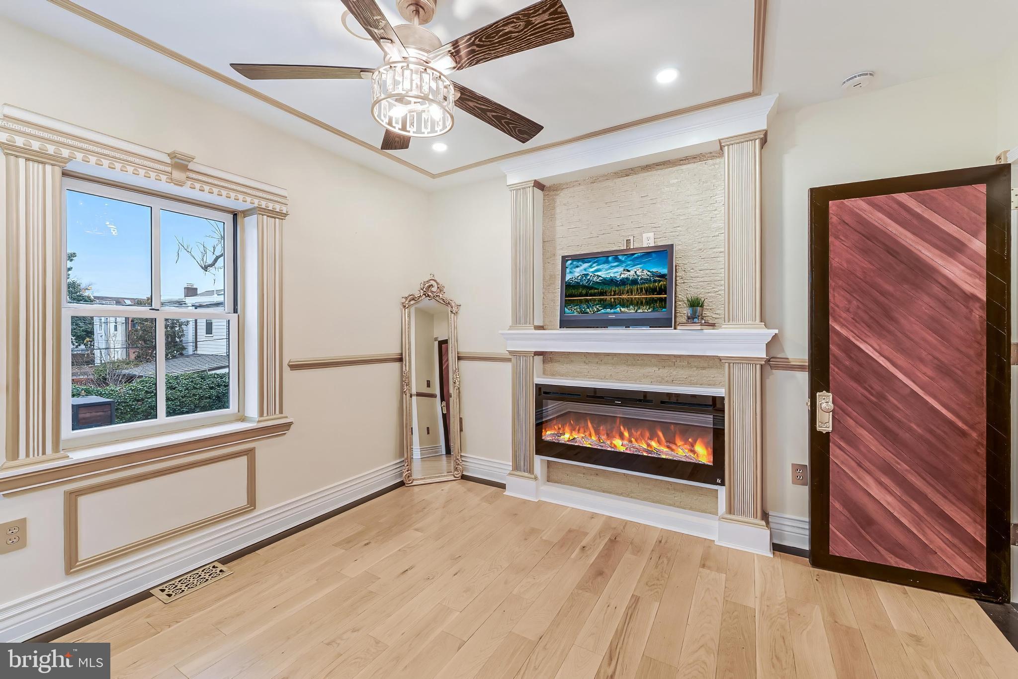 HISTORIC OLD TOWN - Residential