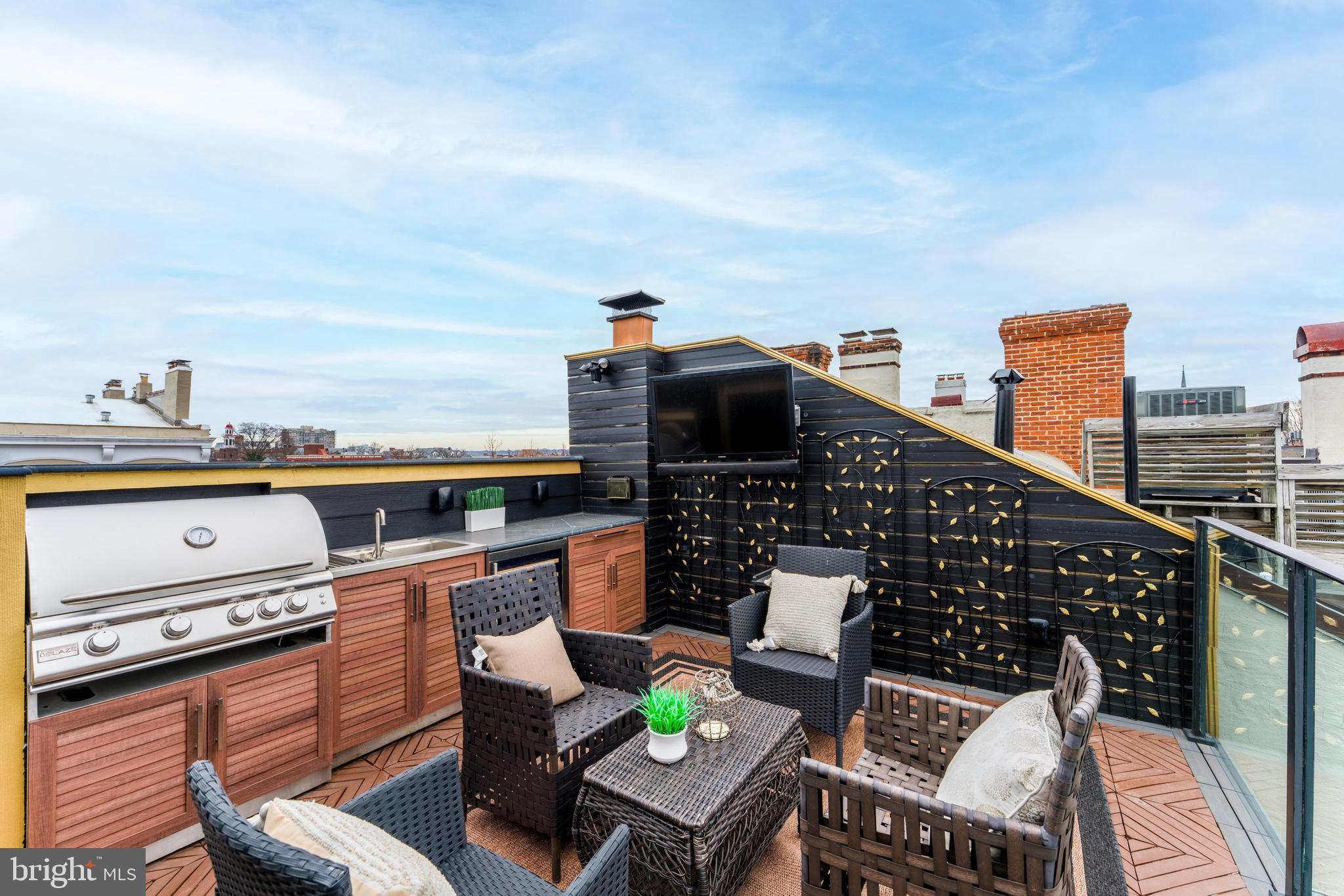 HISTORIC OLD TOWN - Residential