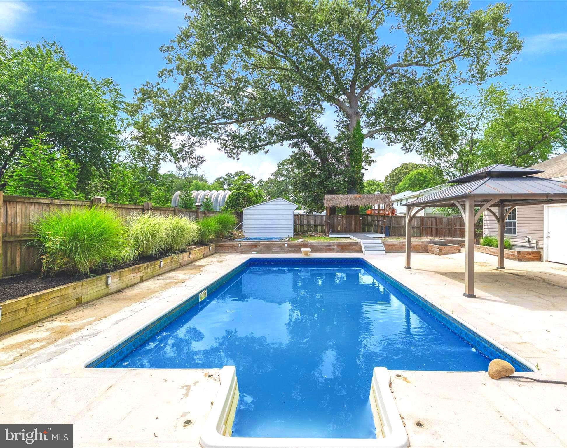 8139 FOREST GLEN DRIVE