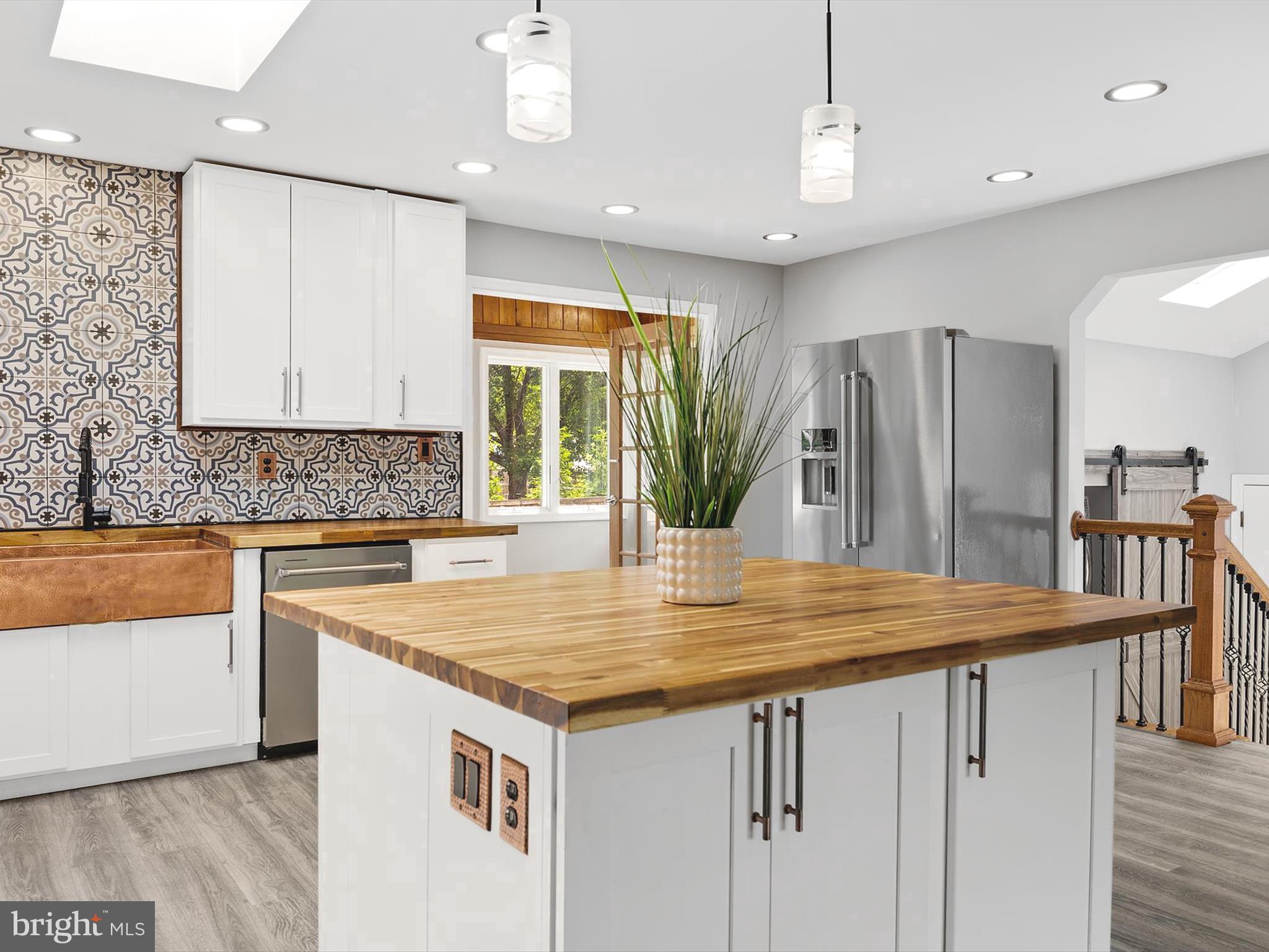 8139 FOREST GLEN DRIVE