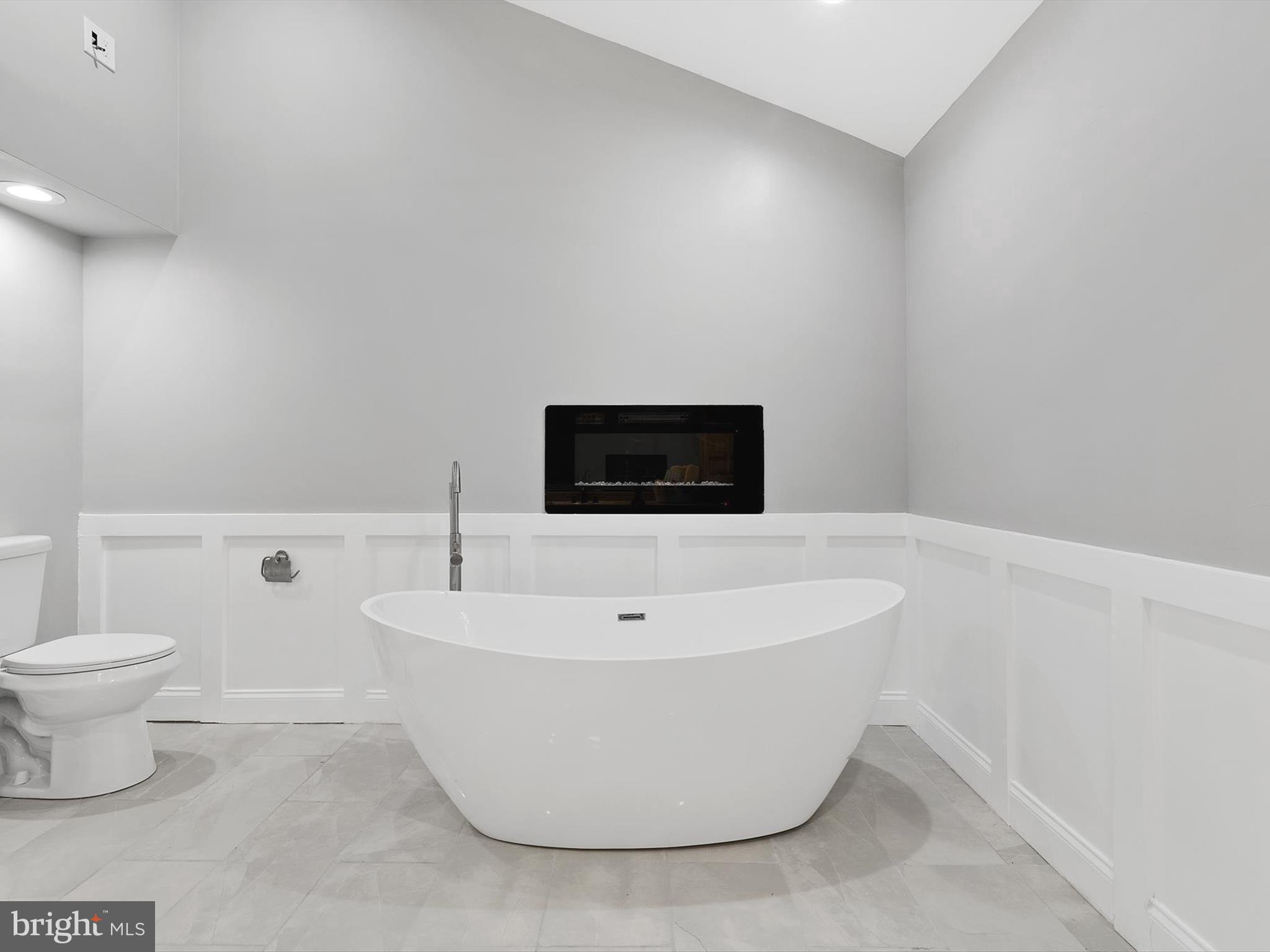 8139 FOREST GLEN DRIVE