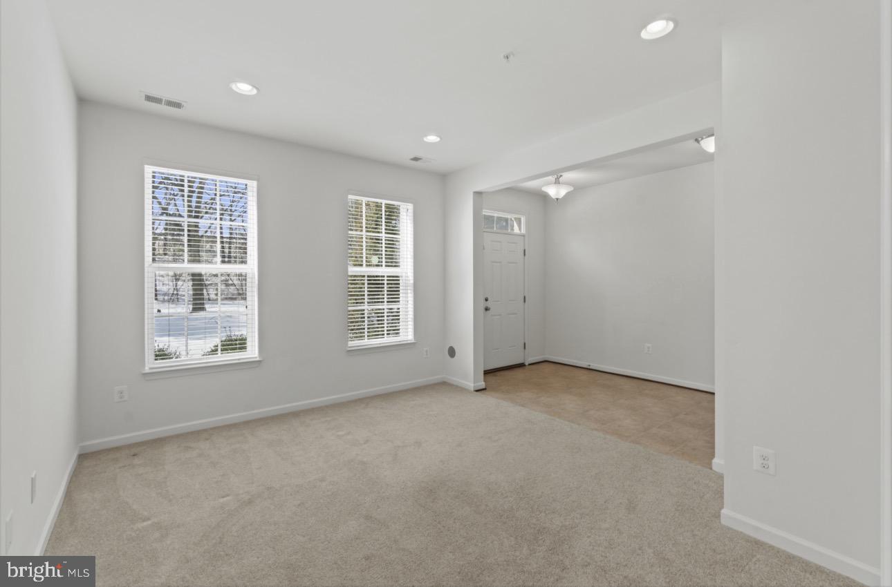 RED OAK CROSSING - Residential