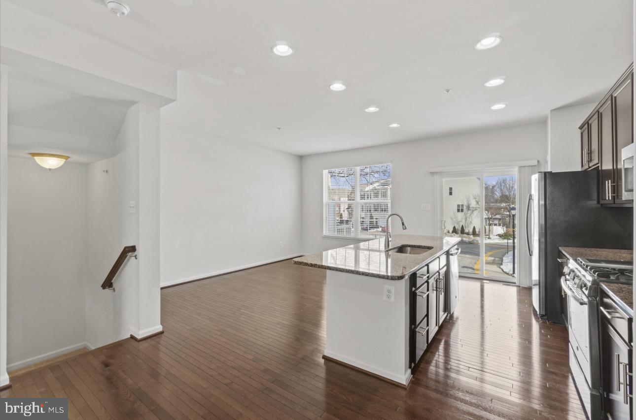 RED OAK CROSSING - Residential