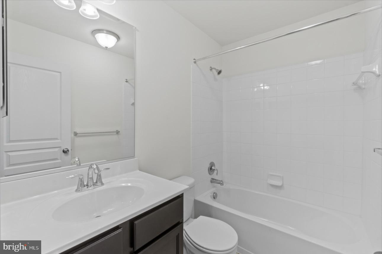 RED OAK CROSSING - Residential